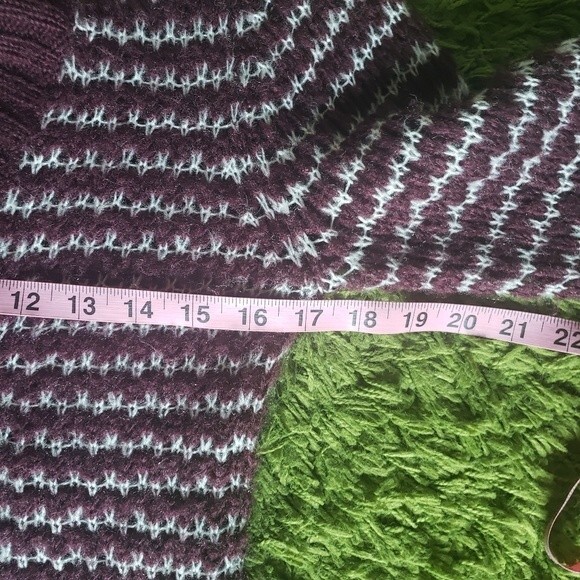 DECREE Maroon Stripe Duster Fringe Sweater - L - Picture 10 of 12